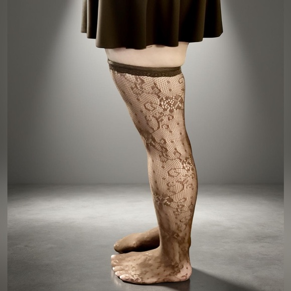 Brown Lace Patterned Thigh High Stockings - Picture 4 of 9